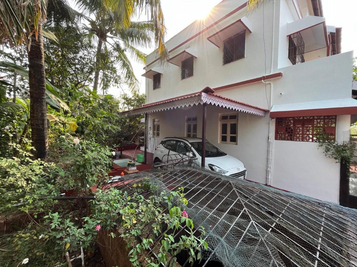 Gayatri Homestay รัตนากีรี ภายนอก รูปภาพ